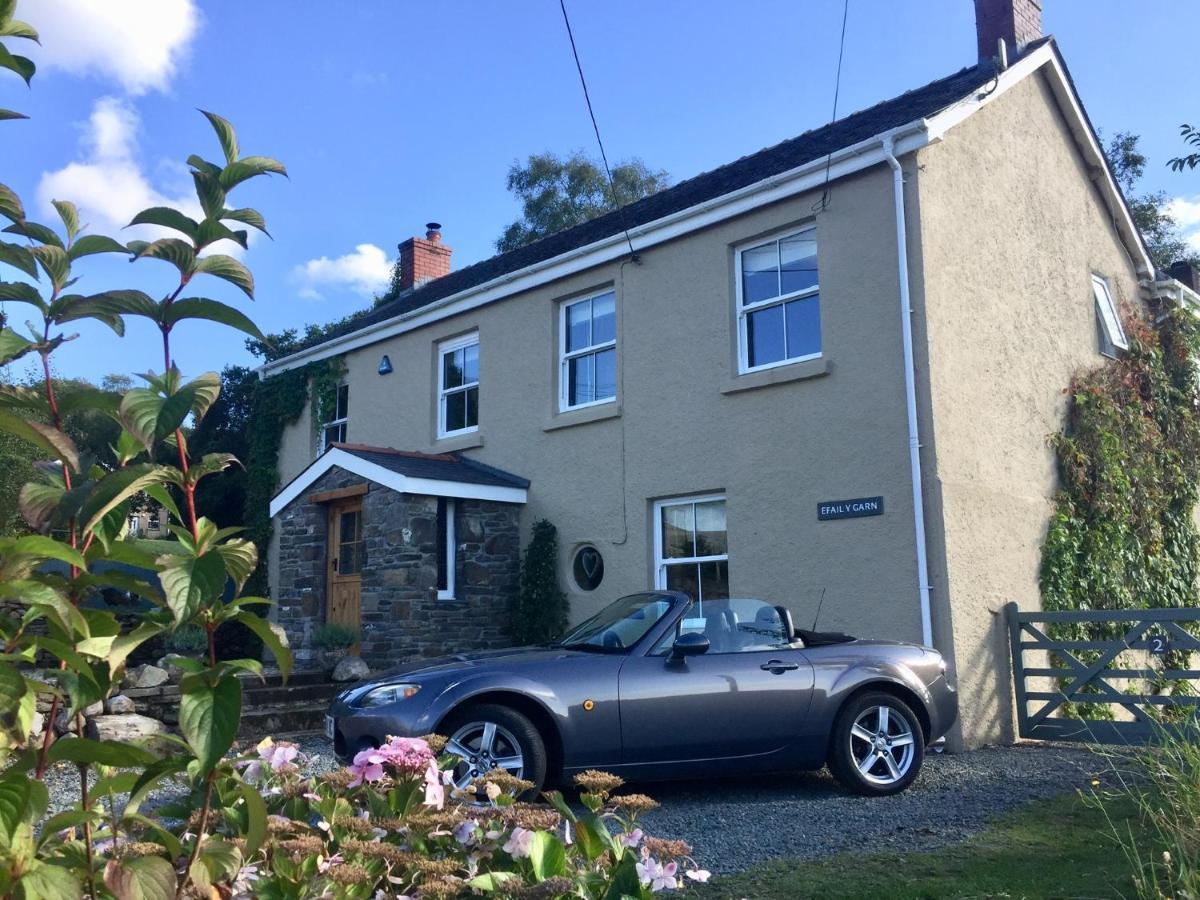 スウォンジー Efail Y Garn Bed & Breakfast エクステリア 写真