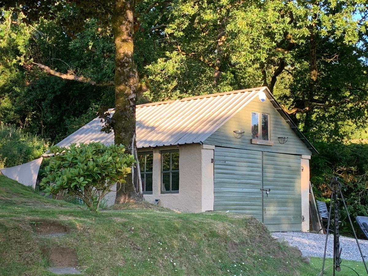 スウォンジー Efail Y Garn Bed & Breakfast エクステリア 写真